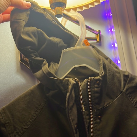 Jacket. - Picture 2 of 3